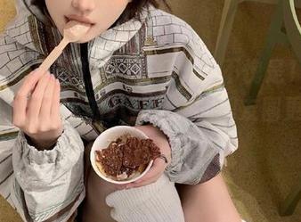 黑料不打烊，不愧是155吃瓜网，网页上的八卦比我的朋友圈更劲爆！