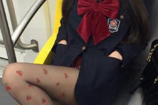 反转必看！www.51吃瓜更新竟然还藏了个小彩蛋？