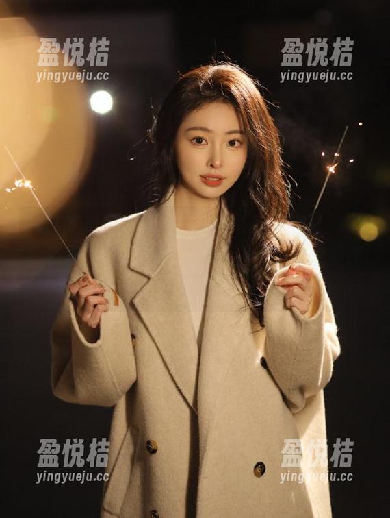 就在“51吃瓜网红网”，资源竟然成了聊天必备，难道我也要投身其中？