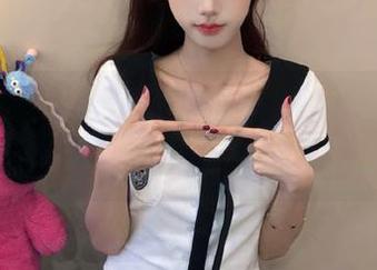 制服诱惑？首页91cg10看不停，嘿嘿。