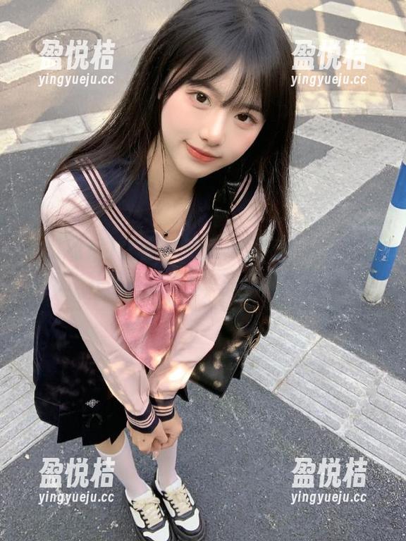 91吃瓜 拿着91吃瓜苹果版,在线升温!社区资源集市,快来收金瓜!