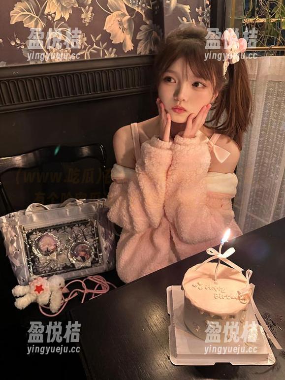 www.吃瓜 在www.吃瓜的链接后面,有个哈密瓜说自己爱情的酸甜苦辣。