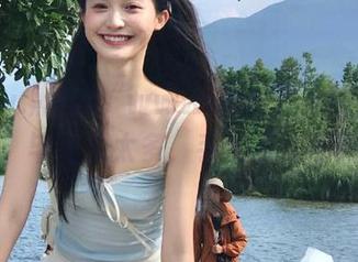“www.黑料”上线前先收藏，毕竟瓜太多，手忙脚乱可遭罪
