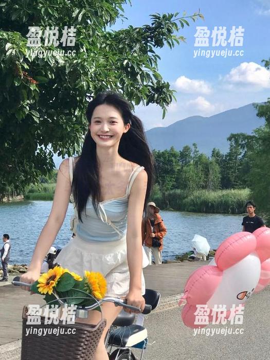 “www.黑料”上线前先收藏，毕竟瓜太多，手忙脚乱可遭罪