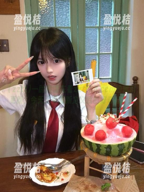 一脸懵懂在看zztt88.ccm的黑料更新，今天又要重新定义我的好奇心了！