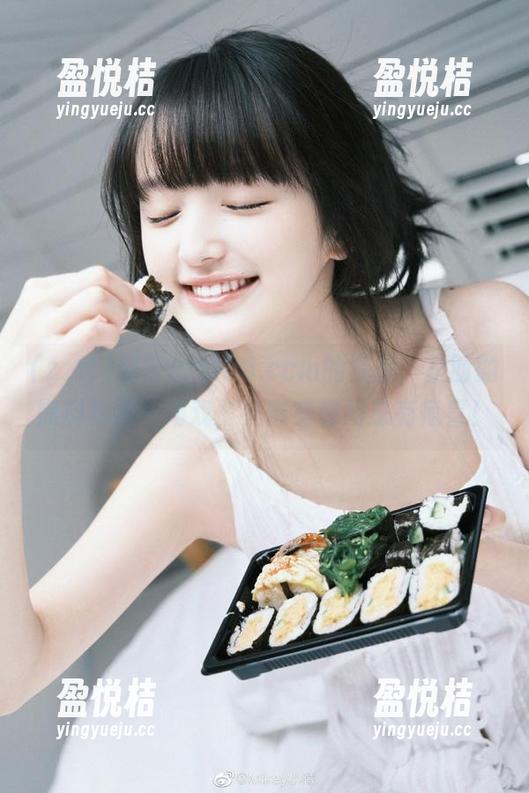 好奇zztt88.ccm的资源，里面的黑料就像一场戏，光影交错间总有惊喜！
