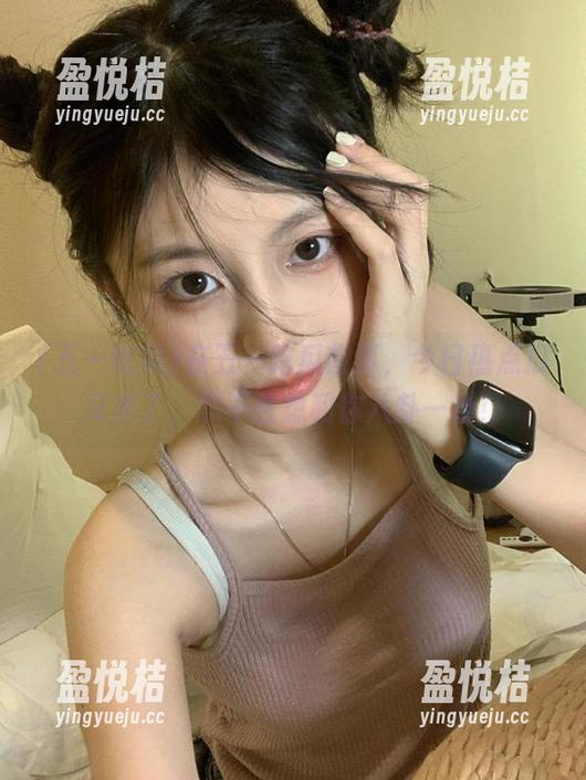 在五一吃瓜首页，今日热点瓜又来了，忍不住想和你八卦一番！