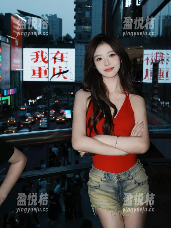 iOS精灵们齐聚免费吃瓜网，瓜果满天飞，这可不是一个简单的周末哦！