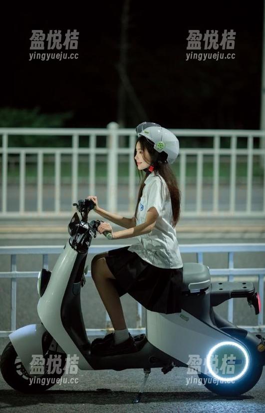 “全网吃瓜”登录的时候，总是让我想起小食堂的水果沙拉，真奇妙。