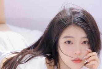 在全网吃瓜的首页，仿佛每个瓜都是一部剧的开场白。