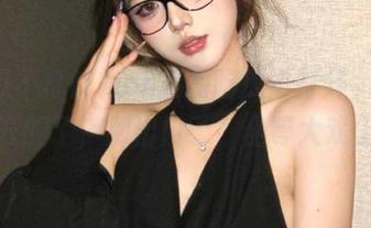 ios上的吃瓜不打烊，贴吧里又开撕了，别出门了，坐等大戏上演！