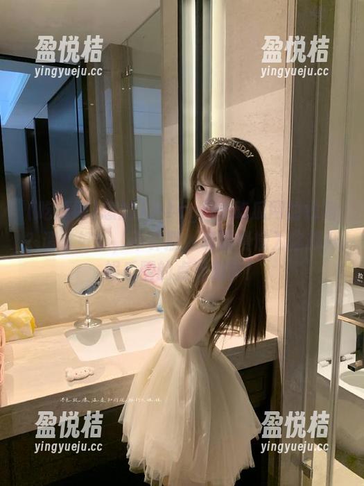想加入51cgfun吃瓜网的线路？请拿好瓜，不许撒，听我慢慢为你揭开娱乐圈的点滴趣事！
