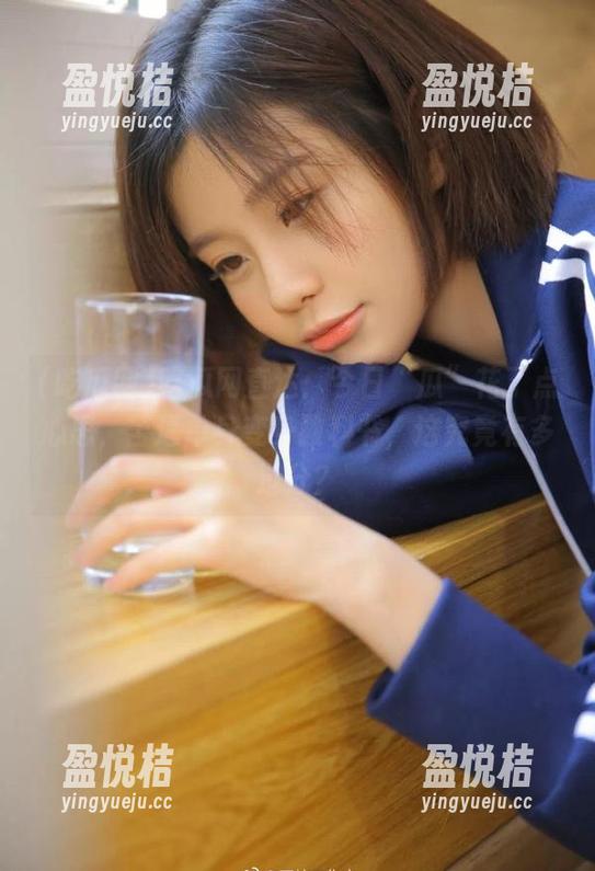 吃瓜网 吃瓜网直达:今日“瓜”花了点心思,苦逼单身变身教科书,这究竟有多过分?