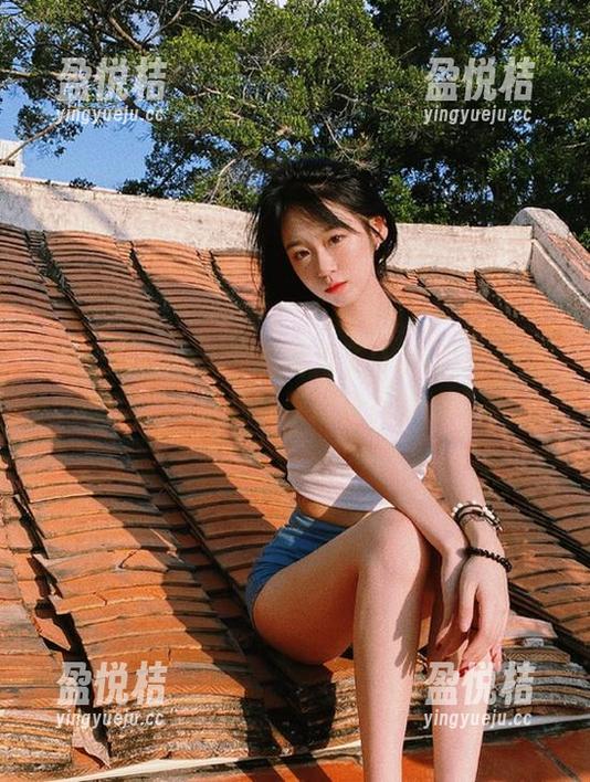 ios用户福利来了！2025的吃瓜网新入口，让你随时捡到八卦的碎片。