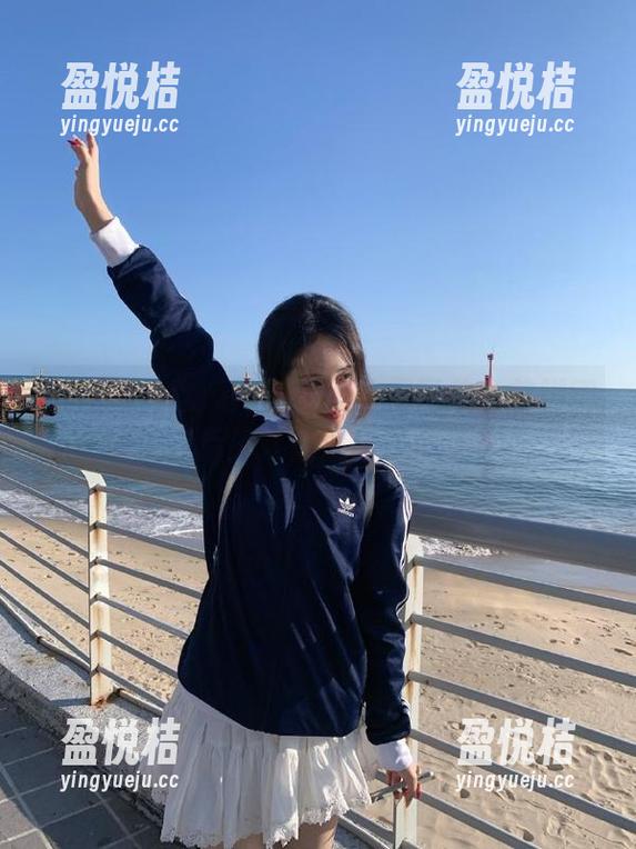 吃瓜网官网入口很简单？前脚刚进去后脚就被信息淹没了！