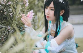 吃瓜网的网址回到了2010，你能想象吗？手机都还在用翻盖的…
