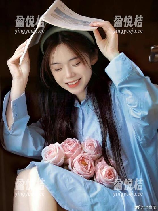吃瓜网站 只需轻轻一划,吃瓜网站网页上的抖音热潮扑面而来