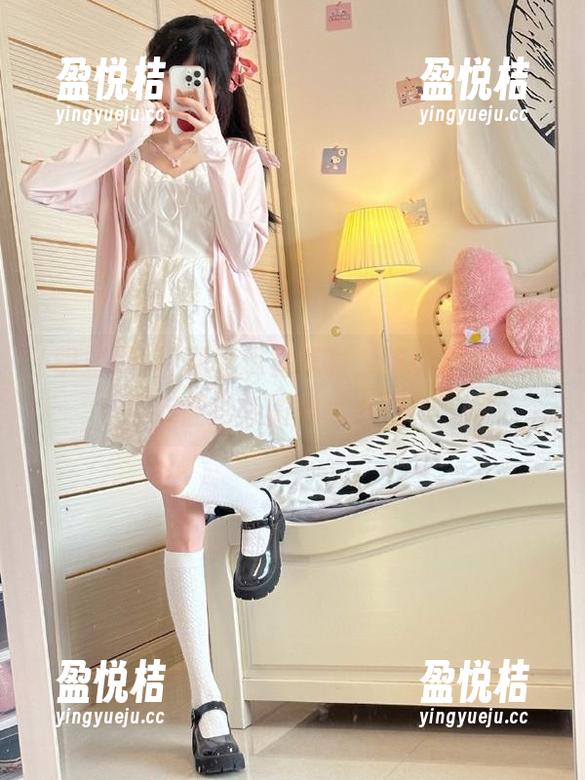 观看明星黑料，仿佛随时在探秘鹿角巷的神秘小道！