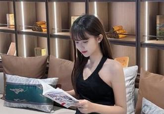我果然在泡泡吃瓜网页上永不迷路，眼前的八卦一波又一波！