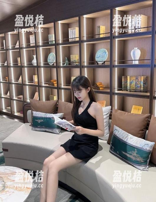 我果然在泡泡吃瓜网页上永不迷路，眼前的八卦一波又一波！