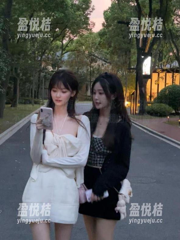 嗨！总觉得永不迷路的黑料不打烊是在给我上新课，我的吃瓜时刻又来了！