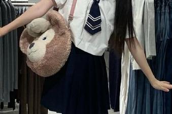 自从黑料不打烊tttzzz万篇长征发布了“入口”，我最近都迷上了，沉迷不可自拔啊…