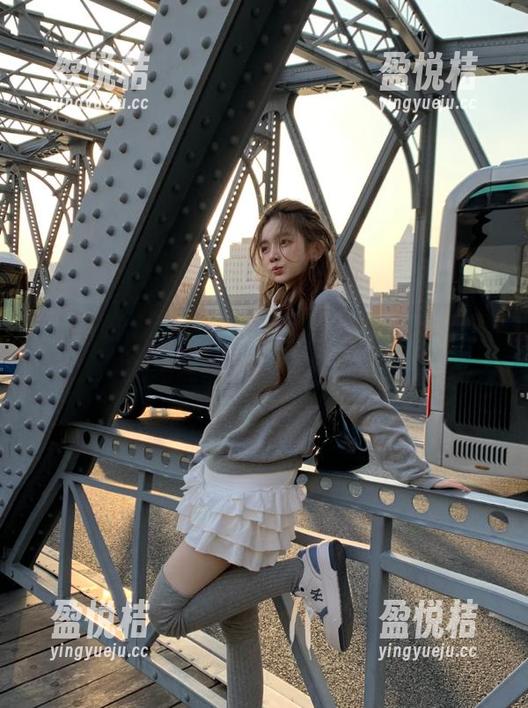 黑料吃瓜导航：获取神秘资源的趣味旅程，即将启程！