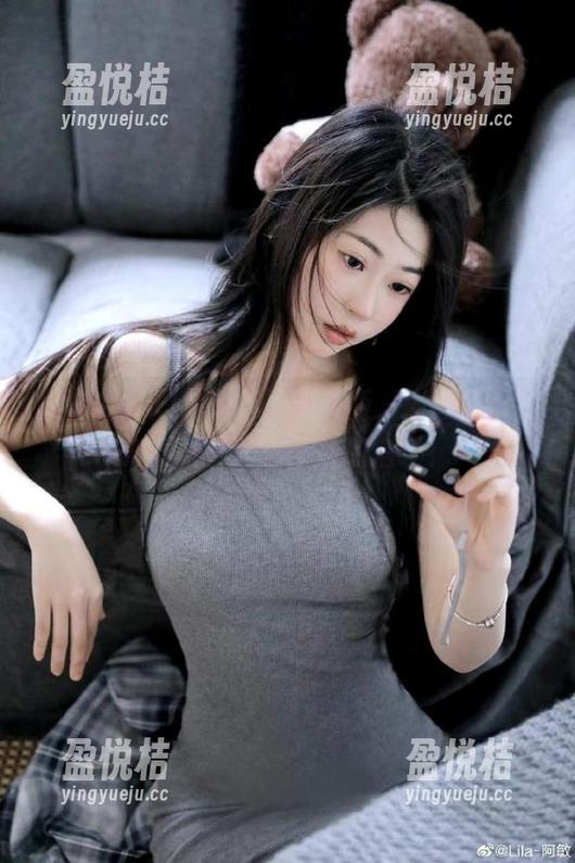 黑料吃瓜苹果版，内藏的资源如同打开了潘多拉的盒子！