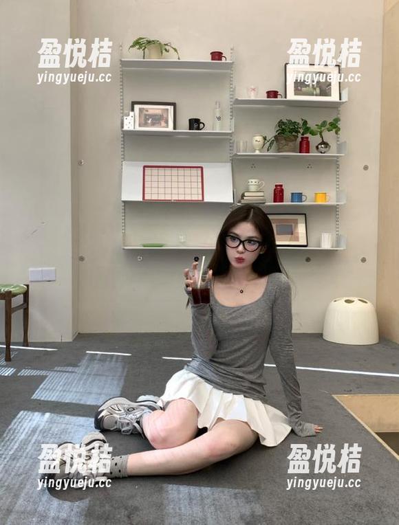 黑料吃瓜不打烊，官网上的瓜一口气能吃到撑！