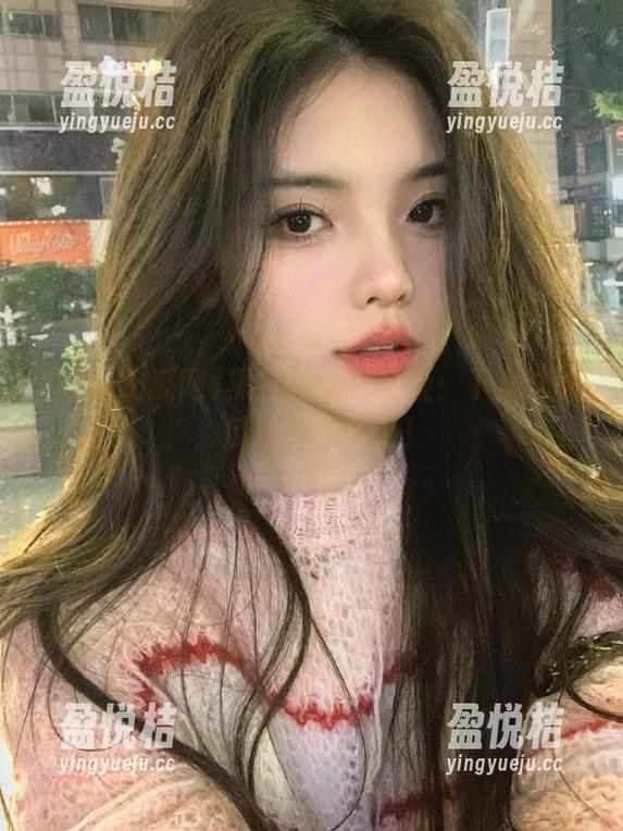 黑料吃瓜网地址：下载进来，瓜就吃不停了！