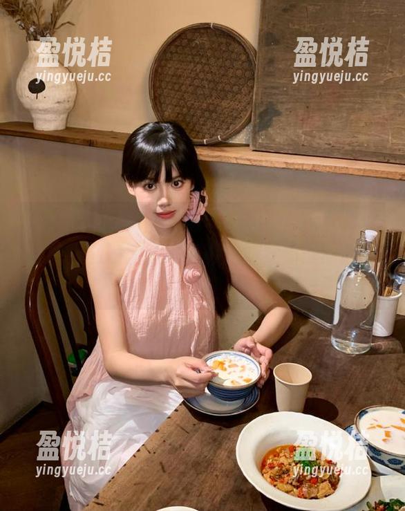 不下载“黑料吃瓜网”直达，晚上能不能睡好觉真成如梦初醒的悬念！