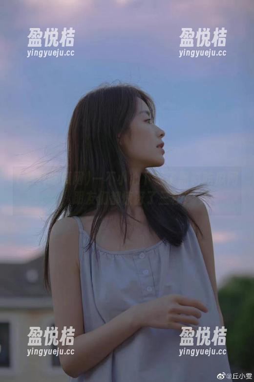 一不小心下载了黑料吃瓜网，朋友们都惊讶了三秒！