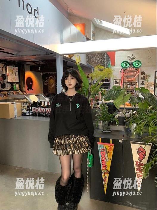黑料吃瓜网 黑料吃瓜网给了我一个机会:ios版在手,在线吃瓜无阻!