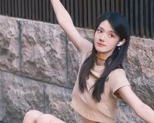 明星黑料吃瓜网址首页，眼花缭乱的戏码，乐趣无穷！
