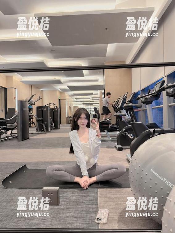 哇，这视频太魔性！“黑料正能量”网站又换了，期待更多尴尬时刻！