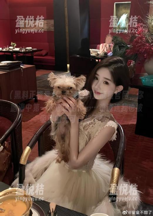 登录到黑料正能量官网，你脑海中第一个浮现的是……难道连我也被吸引的无可自拔了吗？