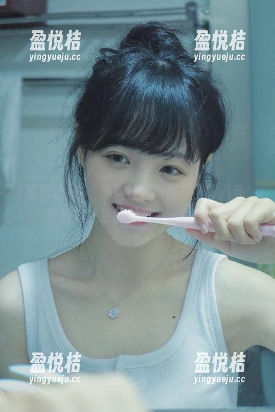 黑料社 在“黑料社苹果版”上等八卦,官网居然还能引发我一段感慨...