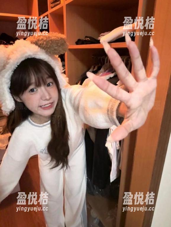 安卓小伙伴们，黑料社下载后感受如何？有点过于刺激了吧…