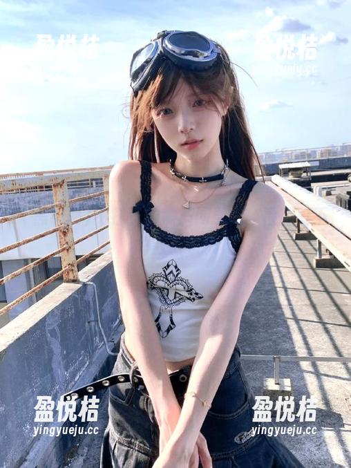 不打烊的黑料网导航，西晚灯下的默默守护