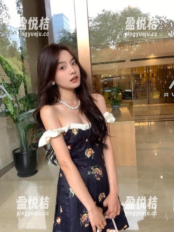 黑料网网页上的每个爆料都像一颗定时炸弹，啥时候爆？我好期待。