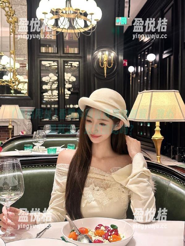 看黑料网址首页的时候，我心里默念：这瓜能吃吗？